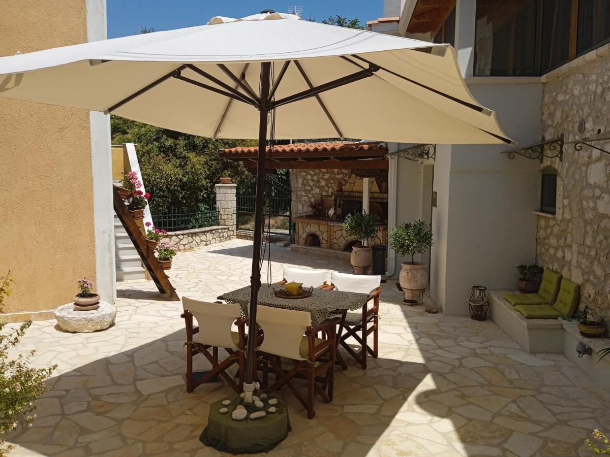 La Casa Di Bella A Tradional Stone House With Barbecue Villa Kariá Dış mekan fotoğraf