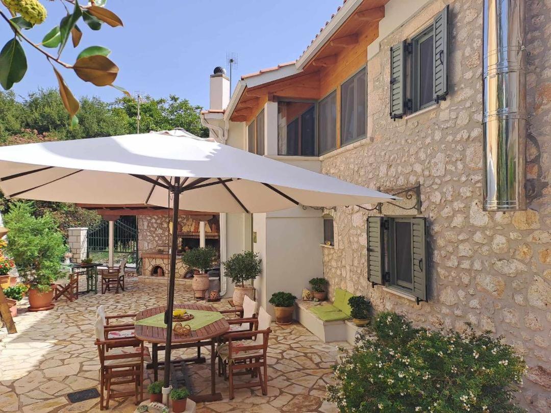 La Casa Di Bella A Tradional Stone House With Barbecue Villa Kariá Dış mekan fotoğraf