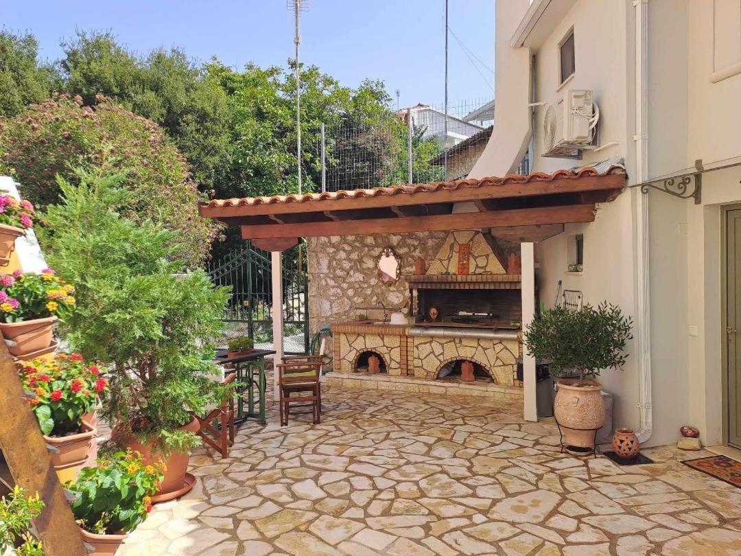 La Casa Di Bella A Tradional Stone House With Barbecue Villa Kariá Dış mekan fotoğraf