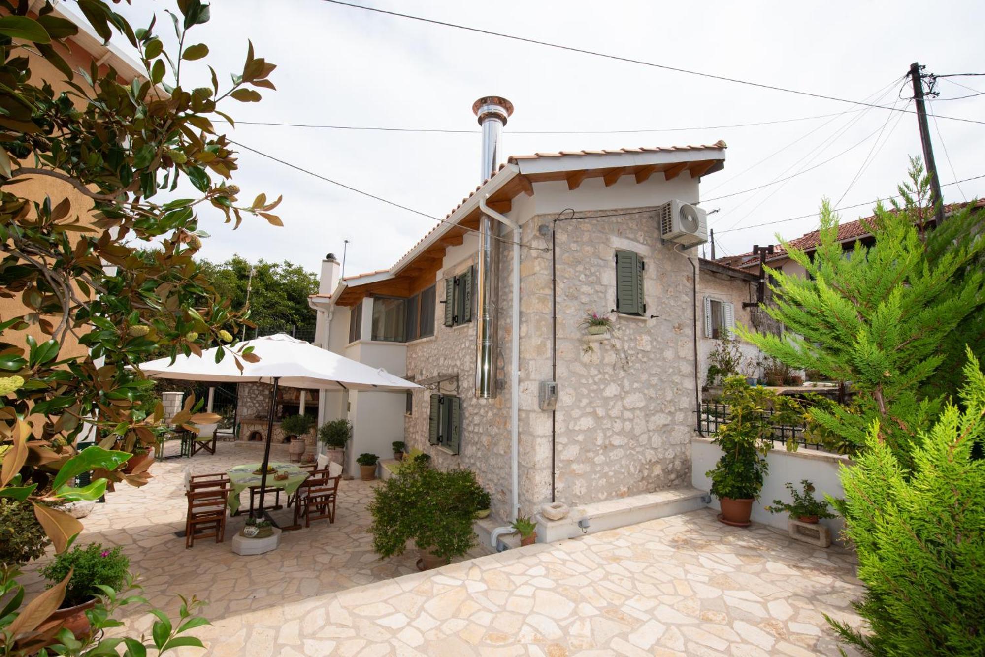 La Casa Di Bella A Tradional Stone House With Barbecue Villa Kariá Dış mekan fotoğraf